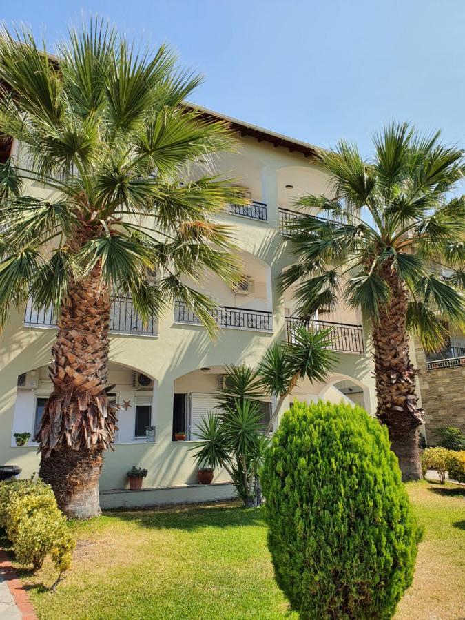 Hotel Pefko Neos Marmaras Exterior photo